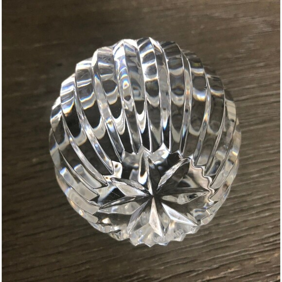 Vintage WATERFORD Cut Glass Lead CRYSTAL APPLE Paperweight Signed EuC - Picture 5 of 7